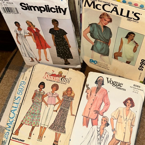 31 vintage sewing patterns! Vogue Vintage Patterns & other brands, mixed sizes - Picture 4 of 13